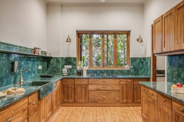 Image Title Goes Here